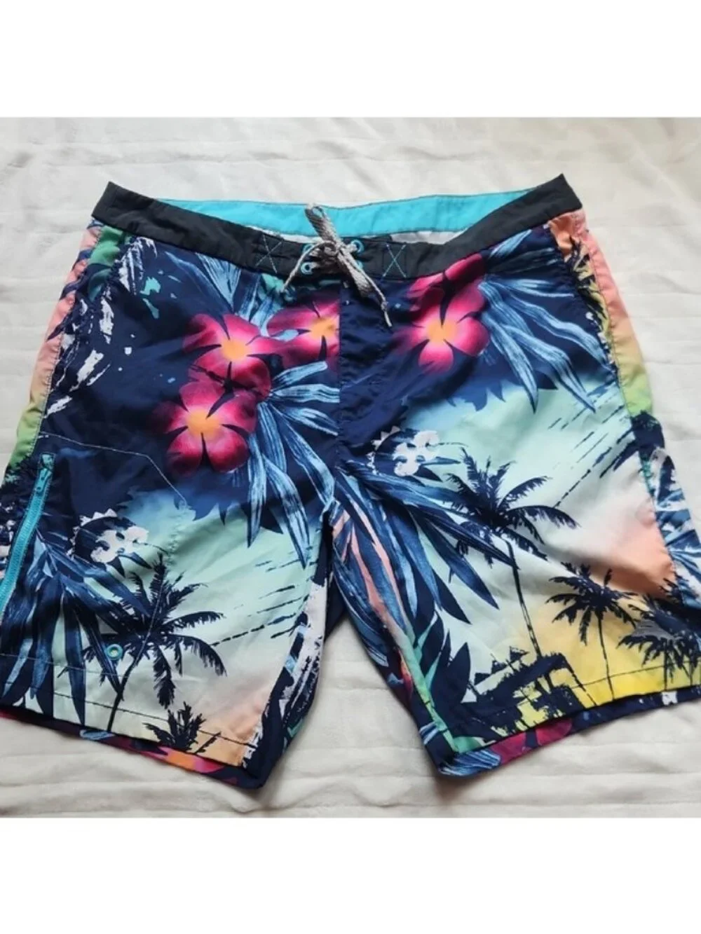 Men's Tommy Bahama Summer, Pool, Beach,Multicolor Tropical Hawaiin  SwimShorts